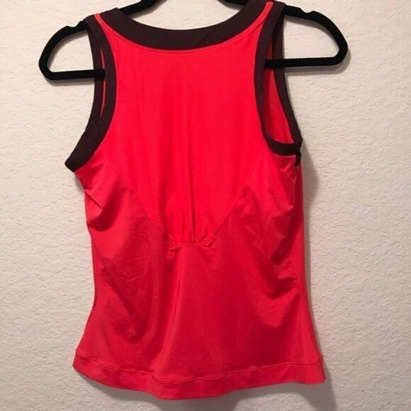 NWOT. NIKE ACTIVE DRI-FIT workout tank top. - Picture 4 of 8